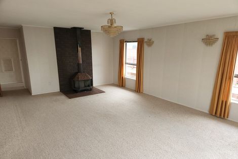 Photo of property in 29a Rewarewa Crescent, Waikanae, 5036