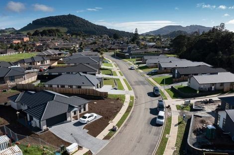 Photo of property in 27 Sycamore Drive, Sunnynook, Auckland, 0620