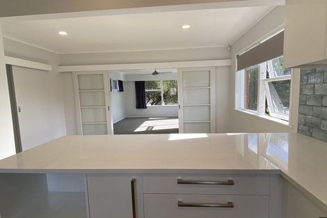 Photo of property in 1 Marcel Place, Glenfield, Auckland, 0629