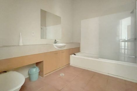 Photo of property in Metro Apartments, 6/220 Thorndon Quay, Pipitea, Wellington, 6011