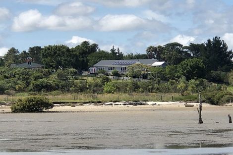 Photo of property in 337c Clarks Beach Road, Clarks Beach, Pukekohe, 2679