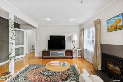 Photo of property in 1/56 Roberts Road, Glenfield, Auckland, 0629