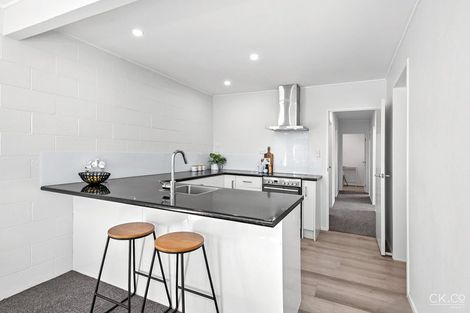 Photo of property in 2/1001 High Street, Avalon, Lower Hutt, 5011