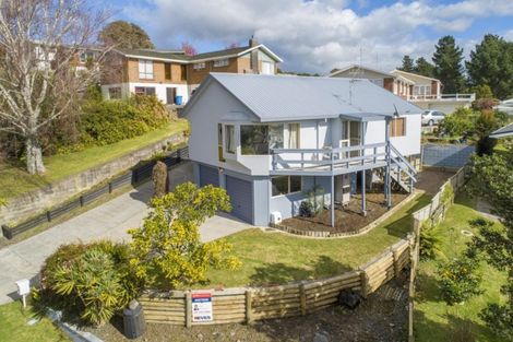 Photo of property in 15 Upland Street, Brookfield, Tauranga, 3110