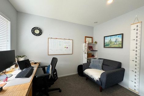 Photo of property in 68 South Kensington Way, Henderson, Auckland, 0612