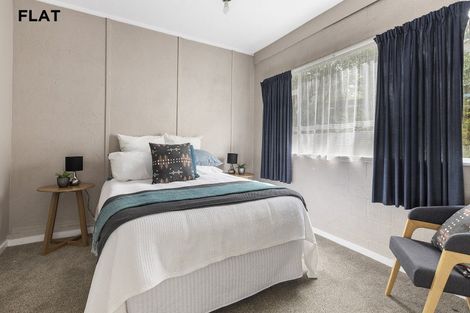 Photo of property in 21 Akaroa Drive, Maupuia, Wellington, 6022