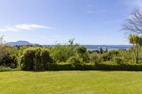 Photo of property in 14 Glen Mohr, Acacia Bay, Taupo, 3385