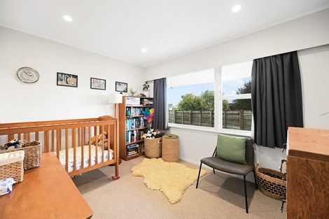 Photo of property in 15 Casper Street, Fairfield, Hamilton, 3214