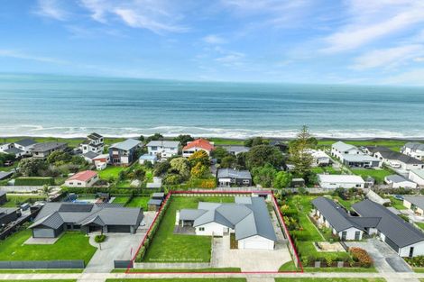 Photo of property in 17 Pohutukawa Drive, Eskdale, Napier, 4182