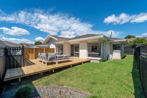 Photo of property in 3/116 Meadowland Drive, Somerville, Auckland, 2014