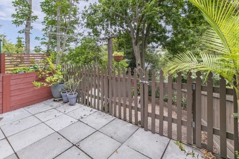 Photo of property in 2/37 Glamorgan Drive, Torbay, Auckland, 0630