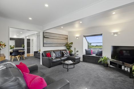 Photo of property in 18 Estuary Crescent, Fairfield, Dunedin, 9018