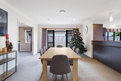 Photo of property in 14 Mirbeck Avenue, Cambridge, 3434