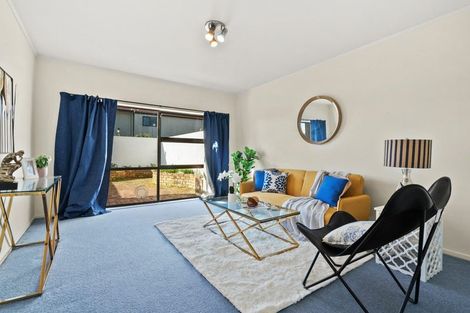 Photo of property in 2/22 Diorella Drive, Clover Park, Auckland, 2019