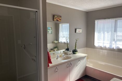 Photo of property in 1/52 Avondale Road, Taradale, Napier, 4112