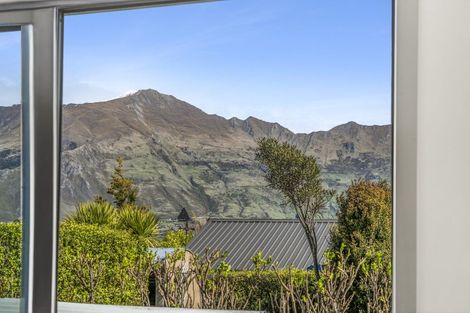 Photo of property in 19 Infinity Drive, Wanaka, 9305