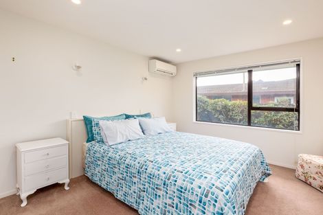 Photo of property in 68 Solway Avenue, Ilam, Christchurch, 8041