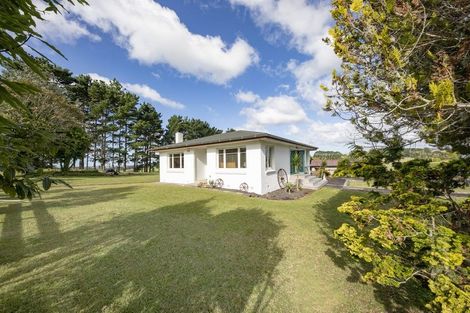 Photo of property in 79 Annandale Road, Kumeu, 0891