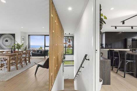 Photo of property in 14 Alexandra Road, Roseneath, Wellington, 6021