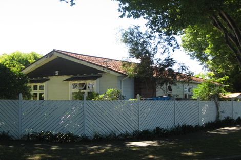 Photo of property in 28 Massey Crescent, St Albans, Christchurch, 8014