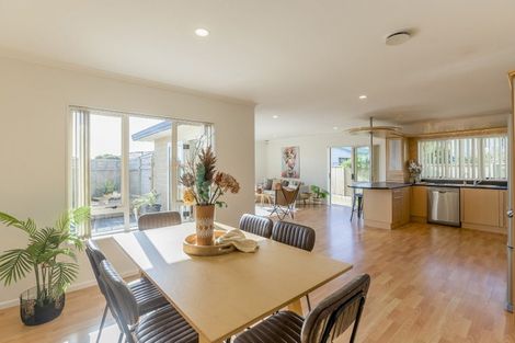 Photo of property in 9 Santa Teresa Court, Paraparaumu Beach, Paraparaumu, 5032