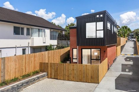 Photo of property in 24 Carnoustie Drive, Wattle Downs, Auckland, 2103