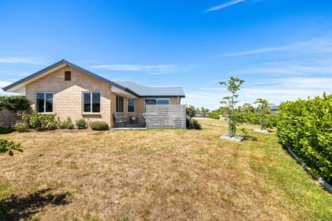 Photo of property in 4 Loe Place, Amberley, 7410