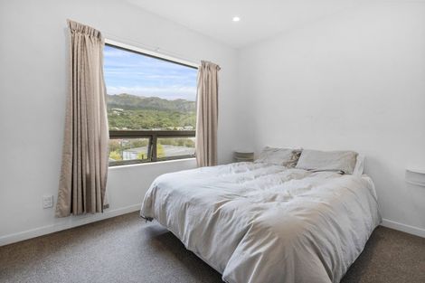 Photo of property in 7u2 Handyside Street, Tawa, Wellington, 5028