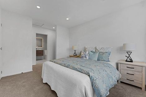 Photo of property in 2d Gordon Stanley Drive, Massey, Auckland, 0614