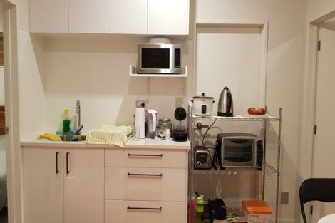 Photo of property in 82 Donegal Park Drive, Flat Bush, Auckland, 2019