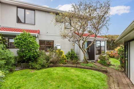 Photo of property in 7b Coventry Close, Ascot Park, Porirua, 5024