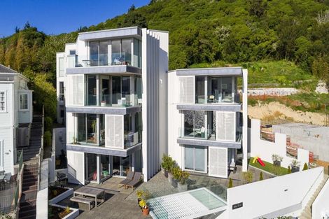 Photo of property in 2a/22 Telford Terrace, Oriental Bay, Wellington, 6011