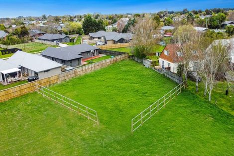 Photo of property in 16 Cleaver Street, Woodend, 7610