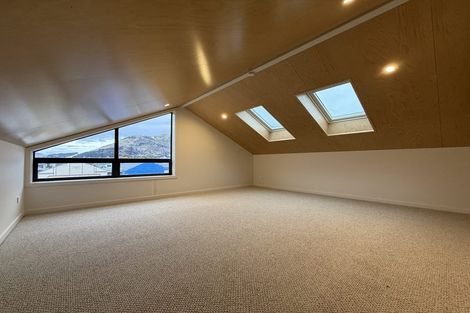 Photo of property in 10 Mason Street, Wanaka, 9305