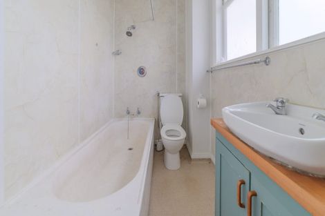 Photo of property in 72b Arimu Road, Papakura, 2110