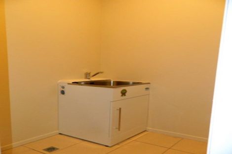 Photo of property in 19u6 Collins Avenue, Tawa, Wellington, 5028