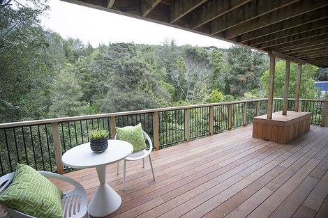 Photo of property in 33 Homewood Place, Chatswood, Auckland, 0626