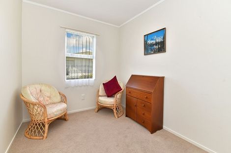 Photo of property in 2/28 Awaroa Road, Helensville, 0800