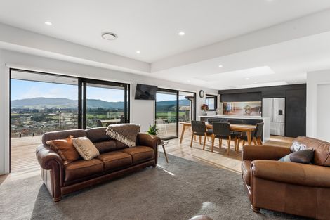 Photo of property in 15 Pomerania Way, Mosgiel, 9024