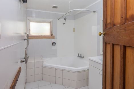 Photo of property in 17 Squire Street, Mairehau, Christchurch, 8013