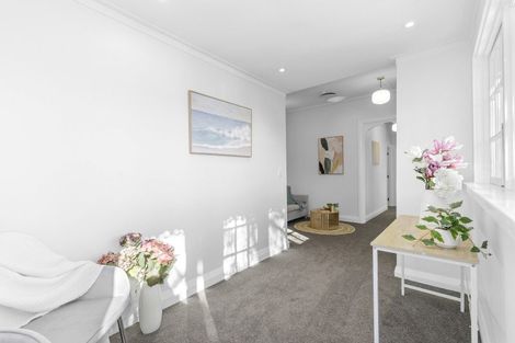 Photo of property in 48 Kamahi Street, Stokes Valley, Lower Hutt, 5019