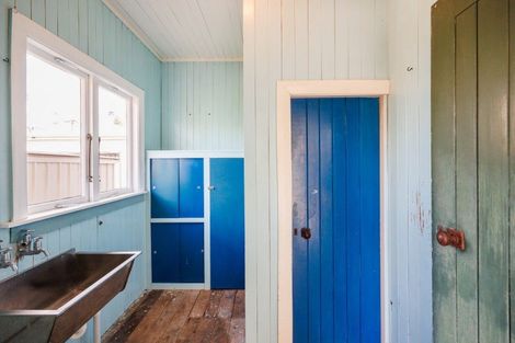 Photo of property in 11 Moore Street, West End, Palmerston North, 4412