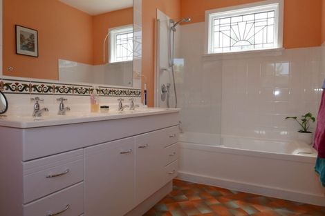 Photo of property in 29 Saint Martins Road, Saint Martins, Christchurch, 8022