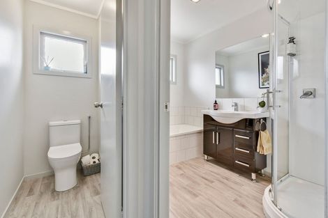 Photo of property in 3/150 Porchester Road, Papakura, 2110