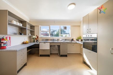 Photo of property in 3 Waddington Drive, Naenae, Lower Hutt, 5011