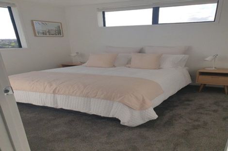 Photo of property in 6/8 Yeovil Road, Te Atatu Peninsula, Auckland, 0610