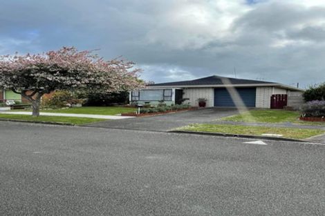 Photo of property in 23 Shelton Place, Feilding, 4702