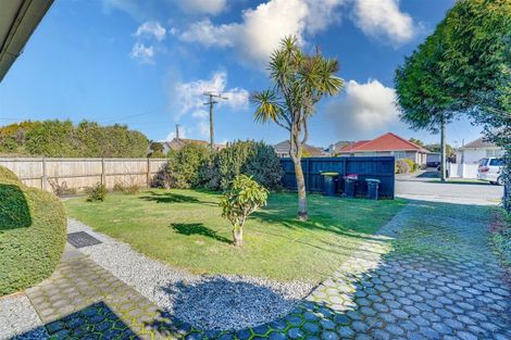 Photo of property in 10 Oakdale Street, Avonhead, Christchurch, 8042
