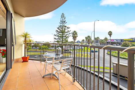 Photo of property in 1g/18 Ronwood Avenue, Manukau, Auckland, 2104