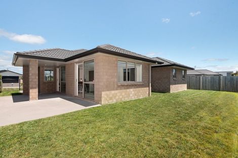 Photo of property in 12 Oka Street, Papamoa Beach, Papamoa, 3118